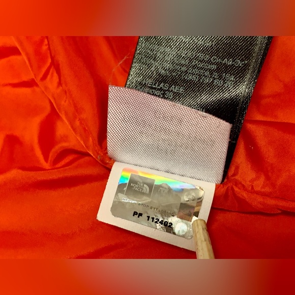 Red & Orange Men’s Large THE NORTH FACE Lightweight Puffer Winter Ski Jacket - Picture 13 of 16